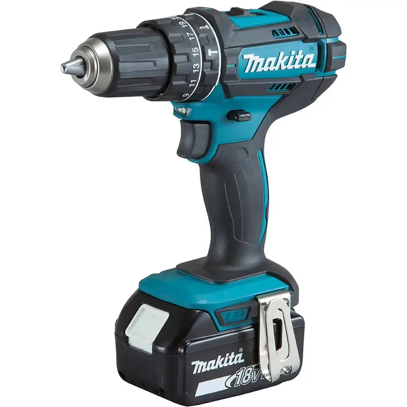 Offre Spéciale Perceuse visseuse à percussion 2x3Ah 18V MAKITA DHP482SFE en coffret